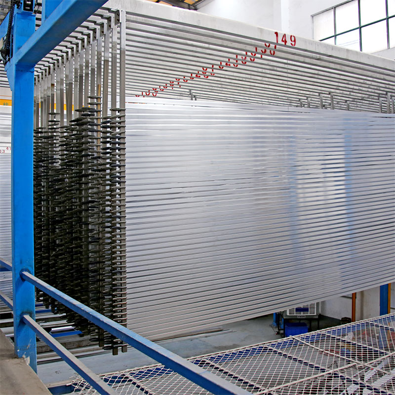 氧化、電泳生產(chǎn)線